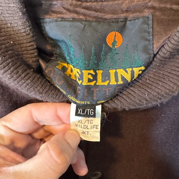 Vintage White Tail Deer Bomber Jacket - Picture 6 of 8